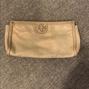 tory burch gold clutch